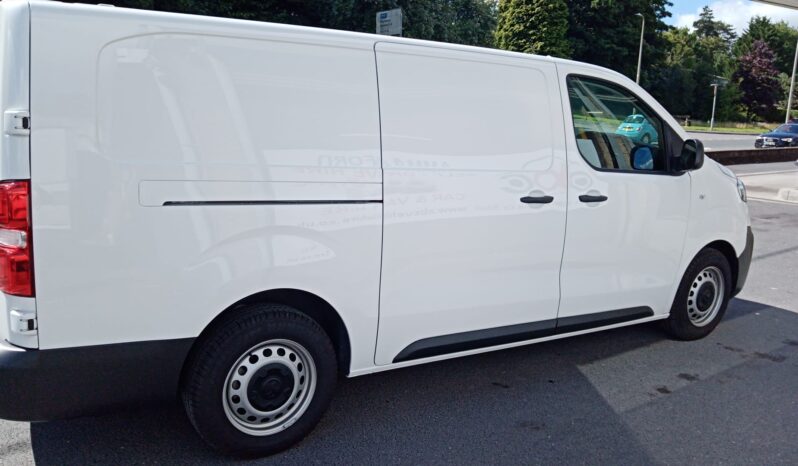 vauxhall-vivaro-